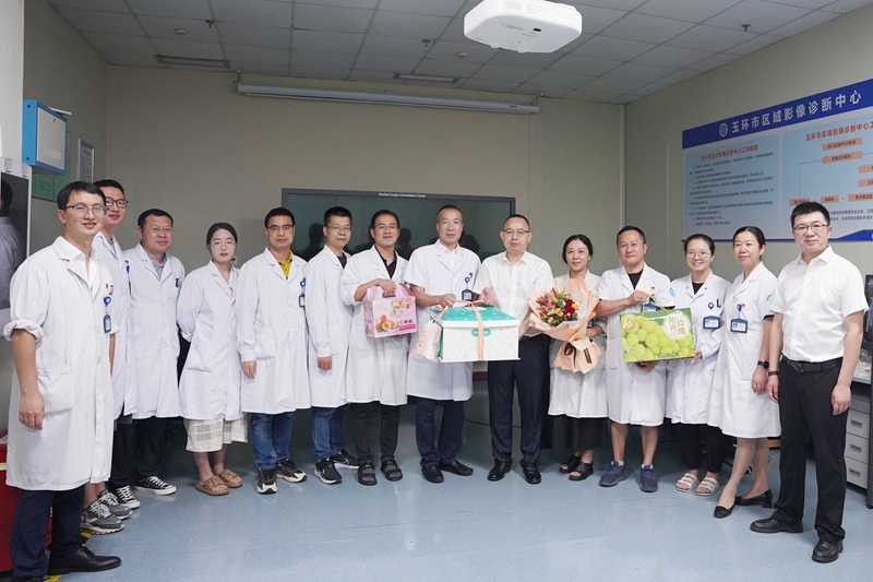 0818 醫(yī)師節(jié)慰問12.jpg 0818 醫(yī)師節(jié)慰問12.jpg