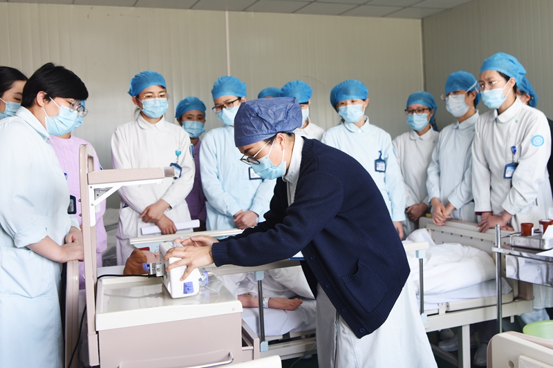 0419 護理急救儀器操作培訓(xùn)考核5.jpg