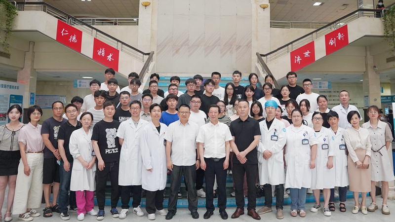 0614 臨床實習生畢業(yè)15.jpg
